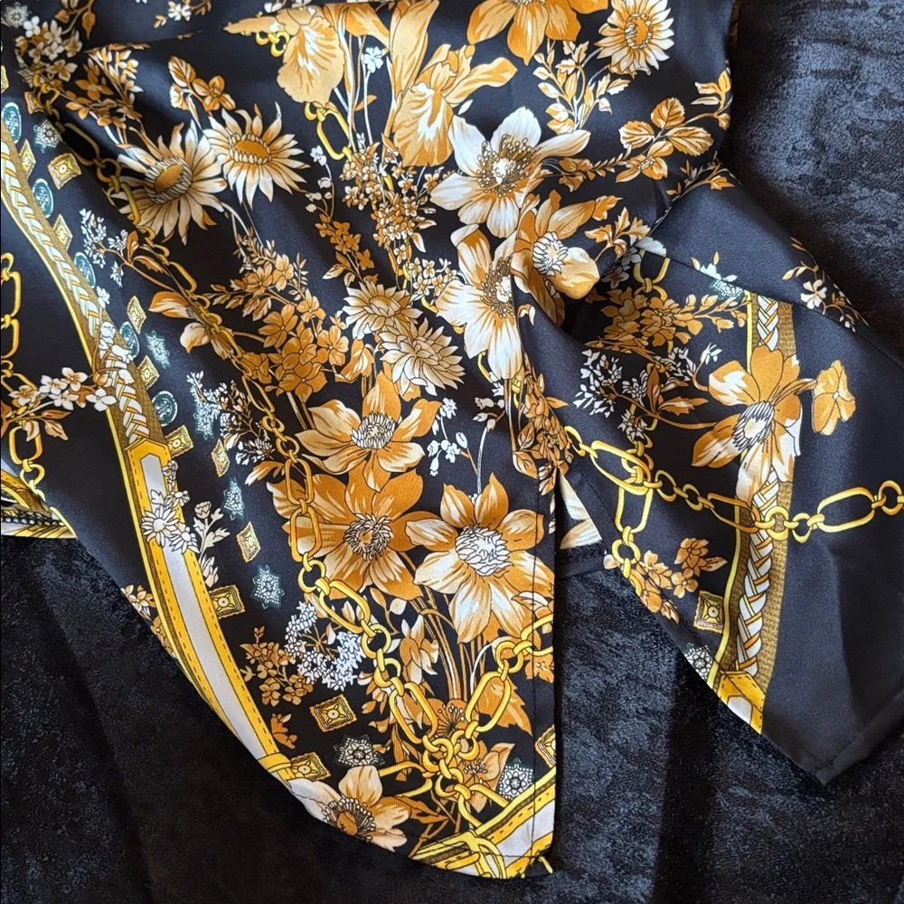Princess Polly Black and Gold Floral Chain Dress 6 - Picture 5 of 5
